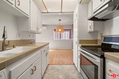 5950 Buckingham Pky #610, Culver City, CA 90230 - Photo 15