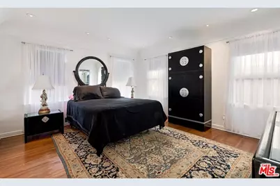 1511 Pandora Ave, Los Angeles, CA 90024 - Photo 21