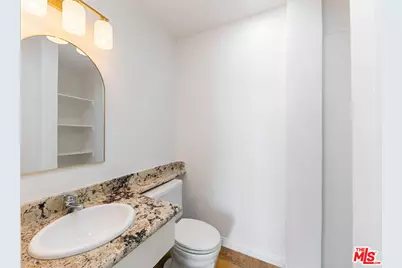 20438 Pacific Coast Hwy, Malibu, CA 90265 - Photo 15