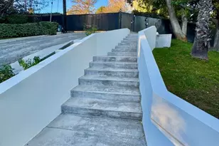 4854 Brewster Dr, Tarzana, CA 91356 - Photo 3