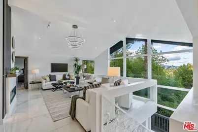 4854 Brewster Dr, Tarzana, CA 91356 - Photo 31