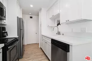 525 N Sycamore Ave, Los Angeles, CA 90036 - Photo 7