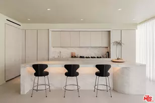9200 Wilshire Blvd, Beverly Hills, CA 90212 - Photo 3