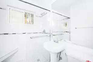 4964 S Centinela Ave, Los Angeles, CA 90066 - Photo 35