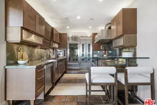 6383 Quebec Dr, Los Angeles, CA 90068 - Photo 9