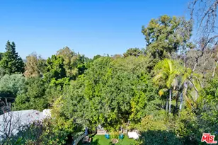 3631 Buena Park Dr, Studio City, CA 91604 - Photo 23