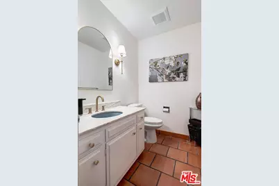 4151 Terraza Dr, Los Angeles, CA 90008 - Photo 13