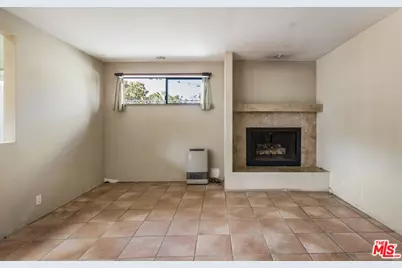 1017 Pearl St #E, Santa Monica, CA 90405 - Photo 5
