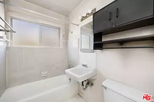 2922 2nd St, Santa Monica, CA 90405 - Photo 13