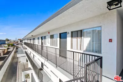 14110 Yukon Ave, Hawthorne, CA 90250 - Photo 9