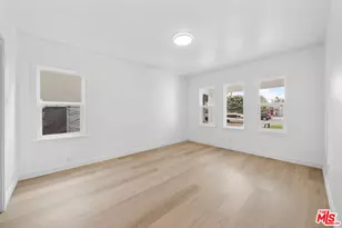 1558 Hauser Blvd, Los Angeles, CA 90019 - Photo 17
