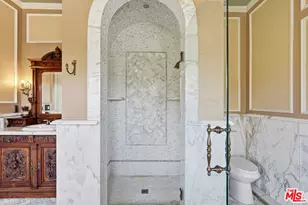 455 Lorraine Blvd, Los Angeles, CA 90020 - Photo 33