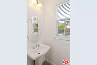 291 Santa Susana Rd, Camarillo, CA 93010 - Photo 11