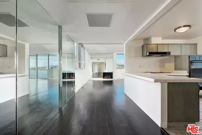 17366 W Sunset Blvd #206, Pacific Palisades, CA 90272 - Photo 17