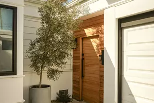 651 S Bundy Dr, Los Angeles, CA 90049 - Photo 3