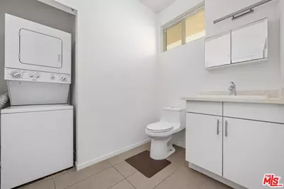 1183 Crenshaw Blvd #202, Los Angeles, CA 90019 - Photo 13