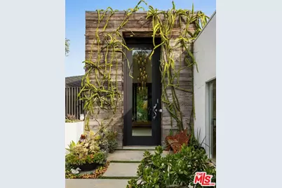 2402 Carman Crest Dr, Los Angeles, CA 90068 - Photo 7