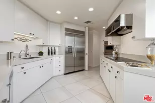 300 N Swall Dr, Beverly Hills, CA 90211 - Photo 13