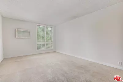 809 S Bundy Dr #214, Los Angeles, CA 90049 - Photo 23