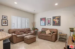 18135 Burbank Blvd, Tarzana, CA 91356 - Photo 9