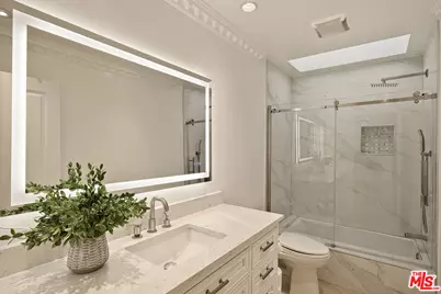 4807 Brewster Dr, Tarzana, CA 91356 - Photo 37