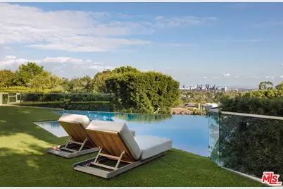 1682 San Onofre Dr, Pacific Palisades, CA 90272 - Photo 25