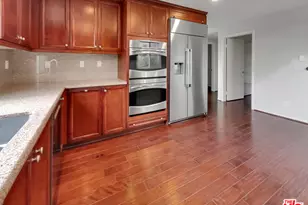 5692 Como Cir, Woodland Hills, CA 91367 - Photo 13