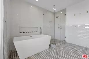8450 Carlton Way, Los Angeles, CA 90069 - Photo 13