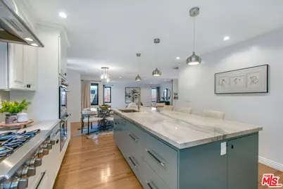 3558 S Muirfield Rd, Los Angeles, CA 90016 - Photo 33