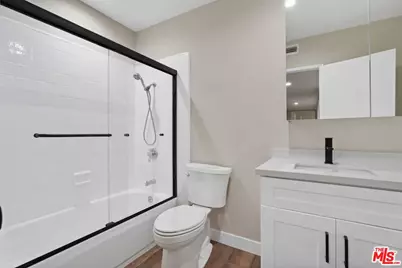 2749 Amber Wood Pl, Thousand Oaks, CA 91362 - Photo 17