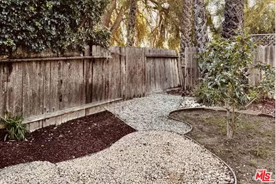 2749 Amber Wood Pl, Thousand Oaks, CA 91362 - Photo 21