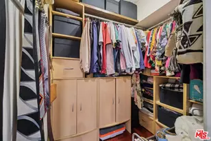 9520 Via Tivoli, Burbank, CA 91504 - Photo 37