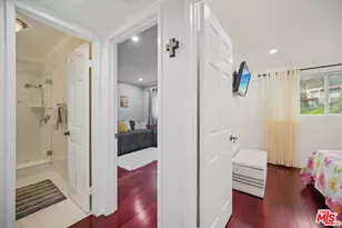 9520 Via Tivoli, Burbank, CA 91504 - Photo 31