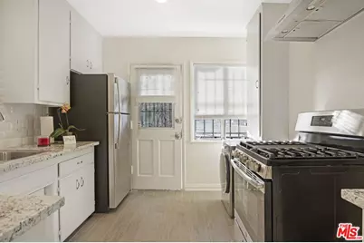 4058 9th Ave, Los Angeles, CA 90008 - Photo 7
