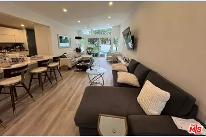 18101 Karen Dr, Tarzana, CA 91356 - Photo 3