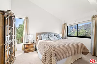 1622 Michael Ln, Pacific Palisades, CA 90272 - Photo 19