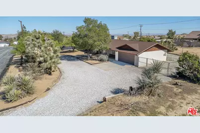 8395 Keats Ave, Yucca Valley, CA 92284 - Photo 3