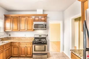 325 N Stanley Ave, Los Angeles, CA 90036 - Photo 17