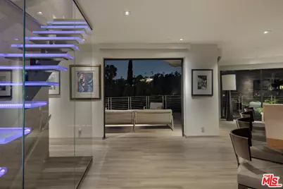 5751 Valley Oak Dr, Los Angeles, CA 90068 - Photo 43