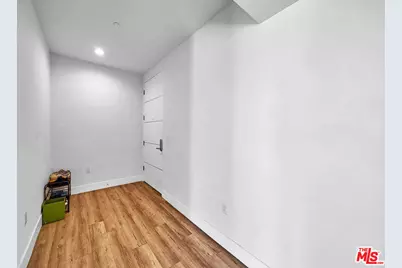 1101 S Harvard Blvd #306, Los Angeles, CA 90006 - Photo 7