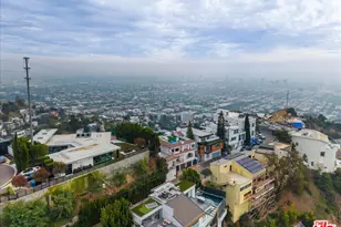 1614 Viewmont Dr, Los Angeles, CA 90069 - Photo 17