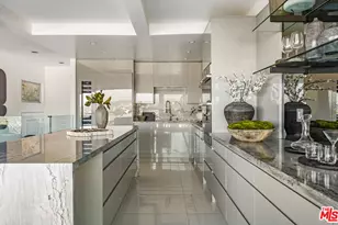 8638 Hollywood Blvd, Los Angeles, CA 90069 - Photo 15