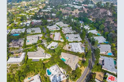 1855 Loma Vista Dr, Beverly Hills, CA 90210 - Photo 9