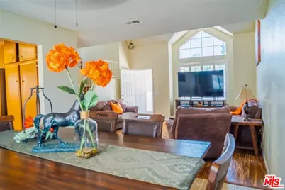 37411 Sheffield Dr, Palmdale, CA 93550 - Photo 11