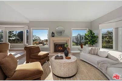 23255 W Paloma Blanca Dr, Malibu, CA 90265 - Photo 1