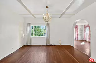 1653 S Orange Grove Ave, Los Angeles, CA 90019 - Photo 11