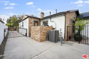 5324 Irvine Ave, Valley Village, CA 91601 - Photo 31
