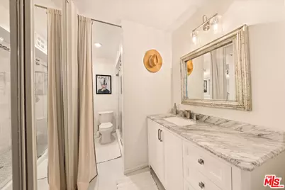 6425 Green Valley Cir #302, Culver City, CA 90230 - Photo 7