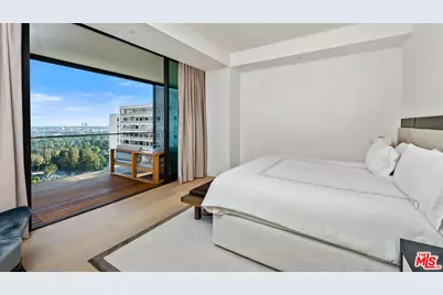 9040 Sunset Blvd #1101, West Hollywood, CA 90069 - Photo 15