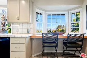 15213 Del Gado Dr, Sherman Oaks, CA 91403 - Photo 27